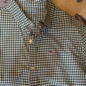 Vineyard Vines performance boys button down shirt in  green and white